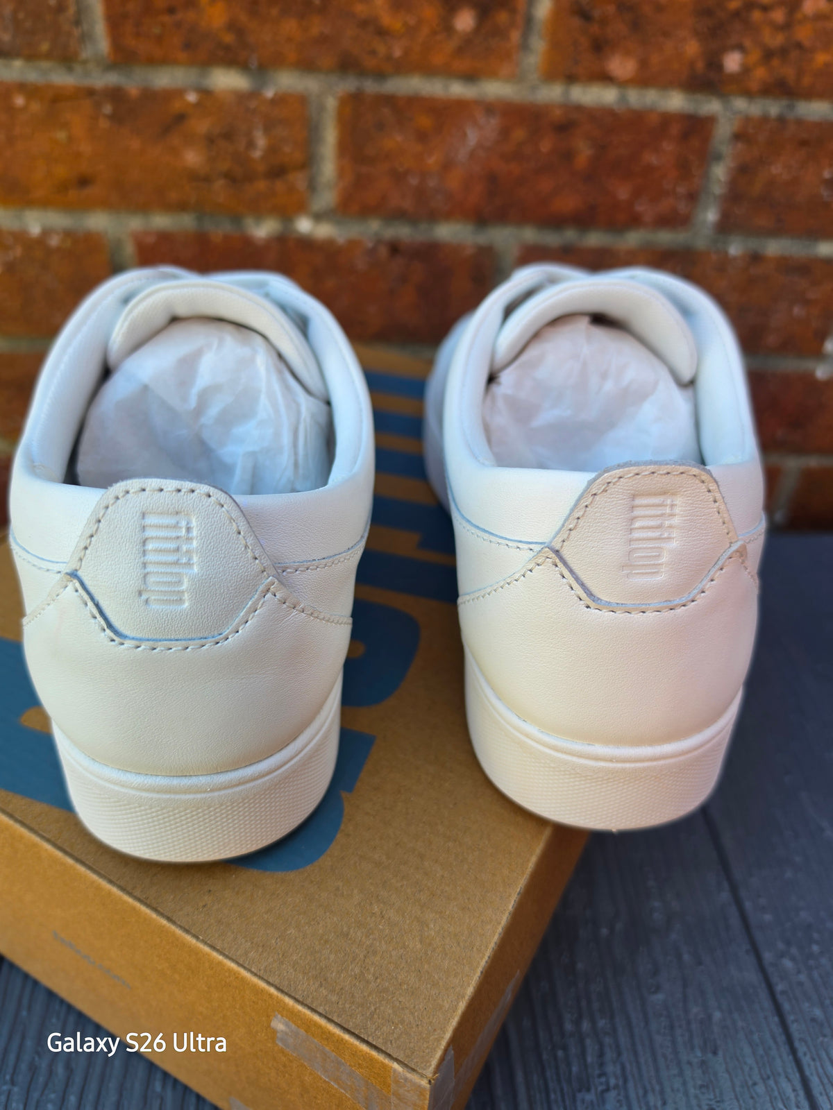 New Style FitFlop Ladies Rally White Leather Trainers - UK Size 8