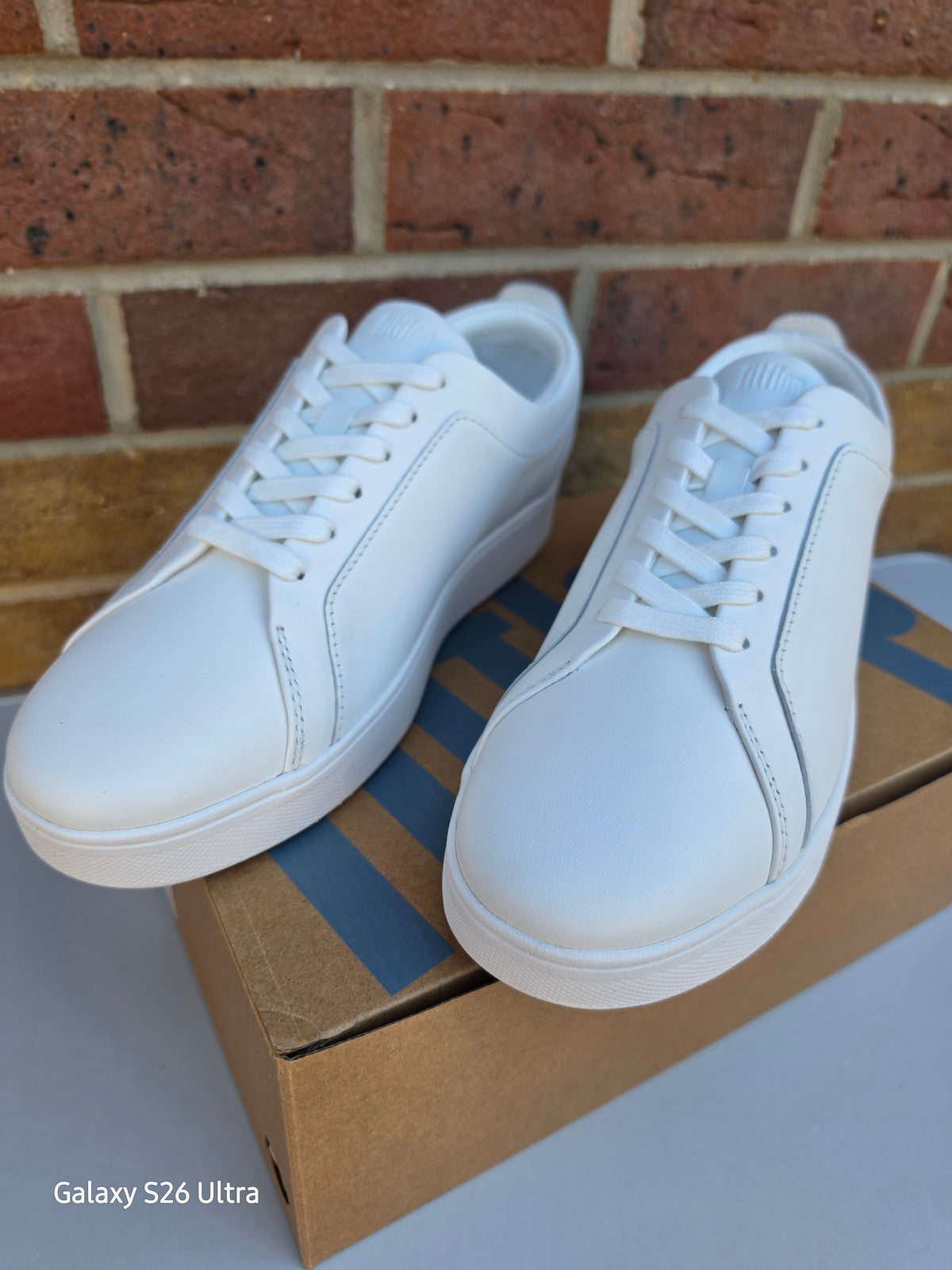 New Style FitFlop Ladies Rally White Leather Trainers - UK Size 7