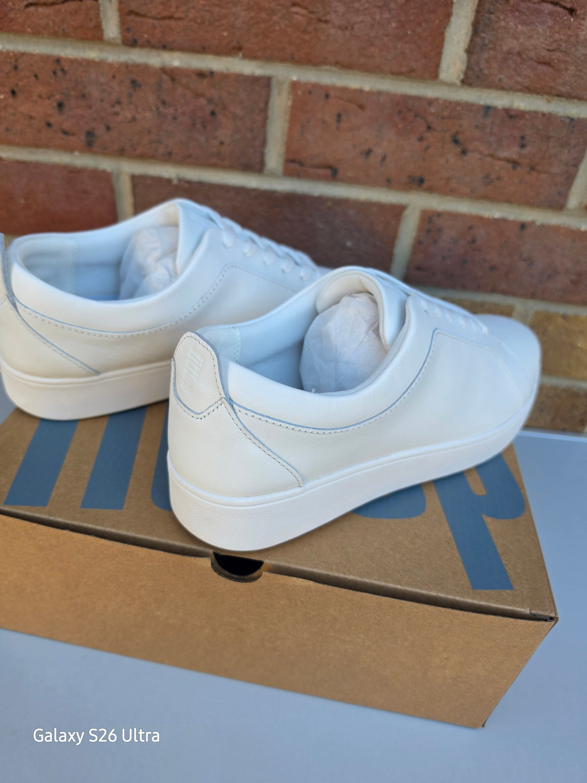 New Style FitFlop Ladies Rally White Leather Trainers - UK Size 7