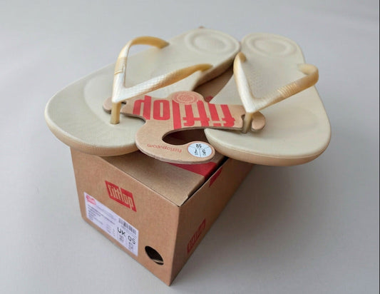 Ladies FitFlop iQushion Ergonomic Flip-Flops - Gold - UK Size 5