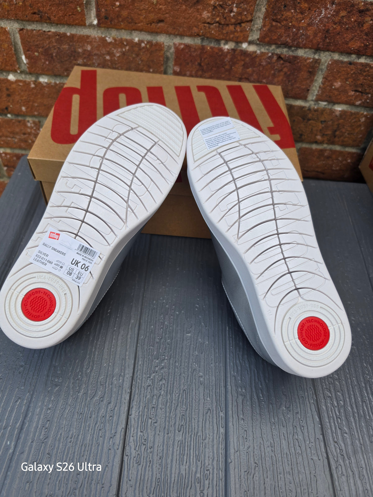 New Style FitFlop Rally Leather Women's Trainers - Silver & White - UK Size 6