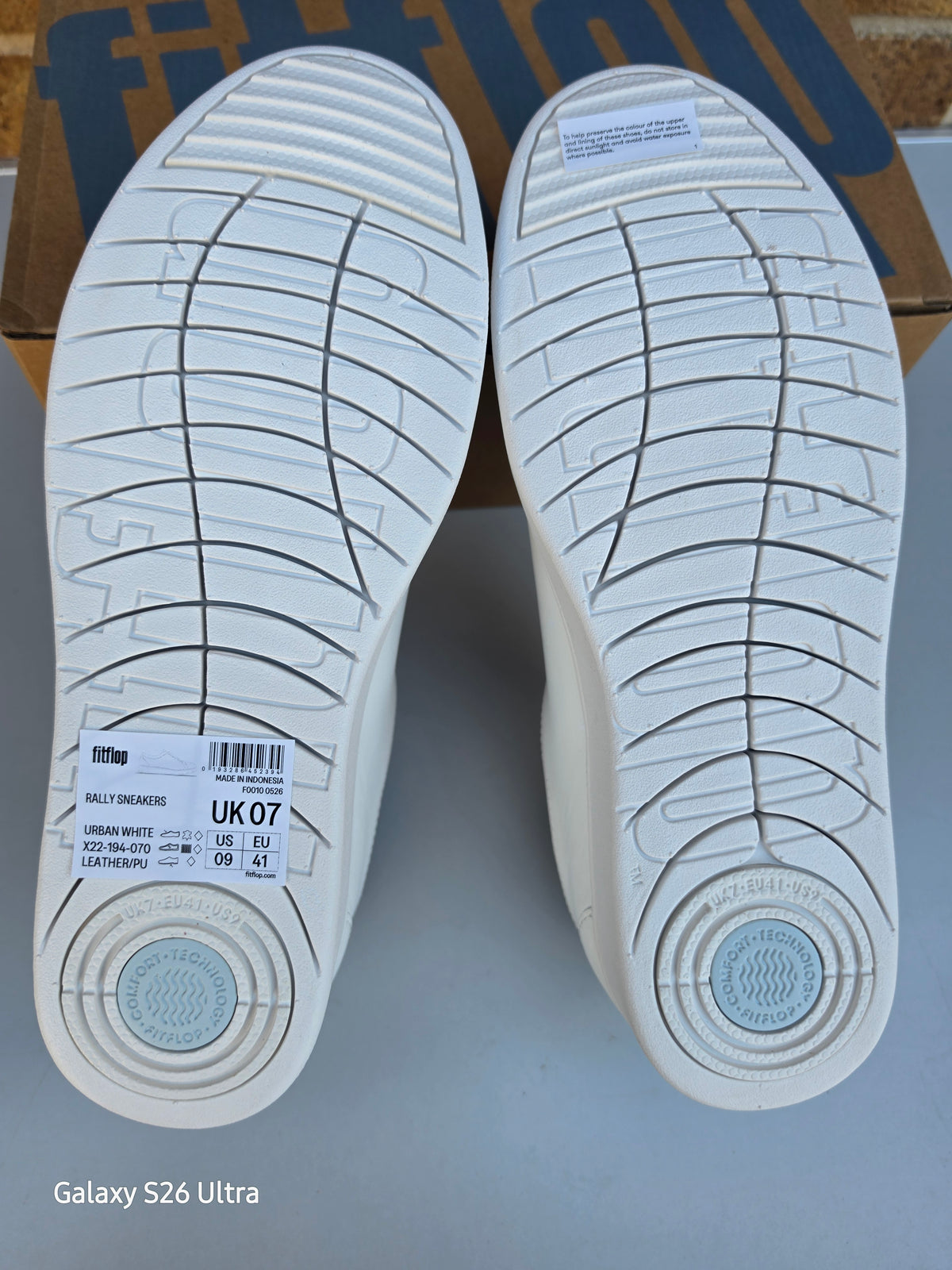 New Style FitFlop Ladies Rally White Leather Trainers - UK Size 7